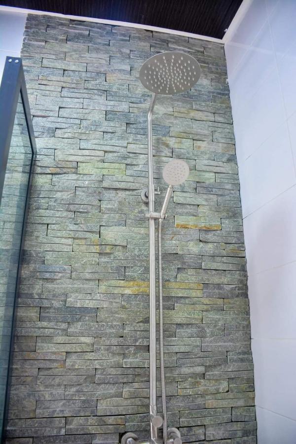 Klik Klak Appart Hotel Cotonou Exterior foto