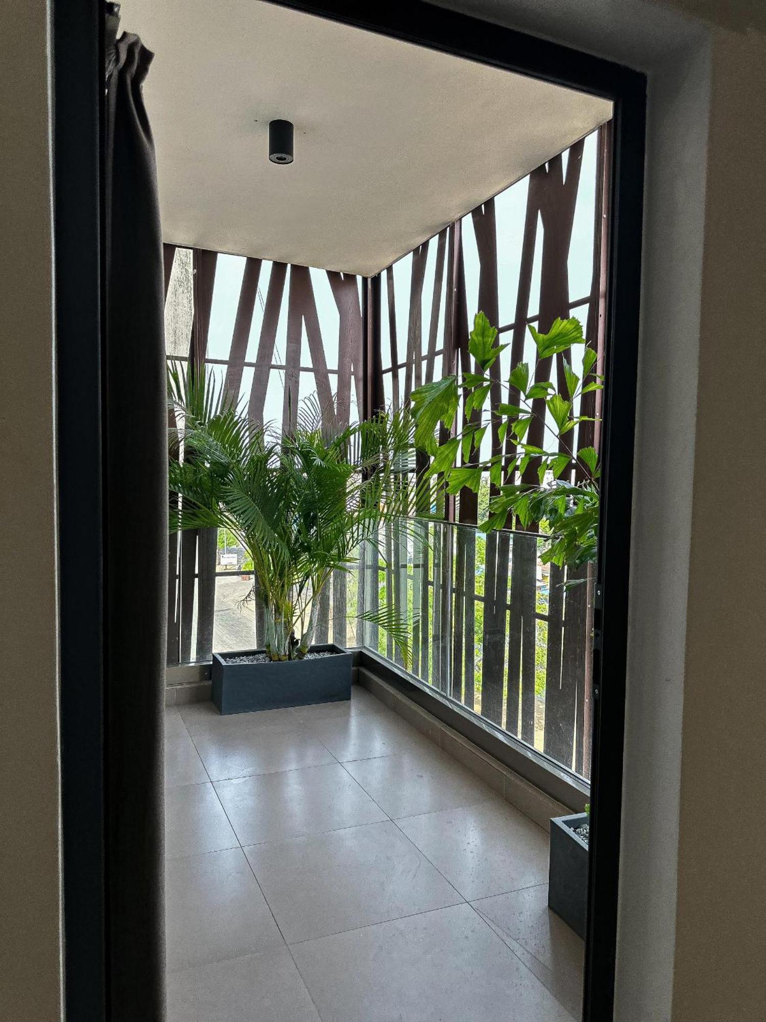 Klik Klak Appart Hotel Cotonou Exterior foto